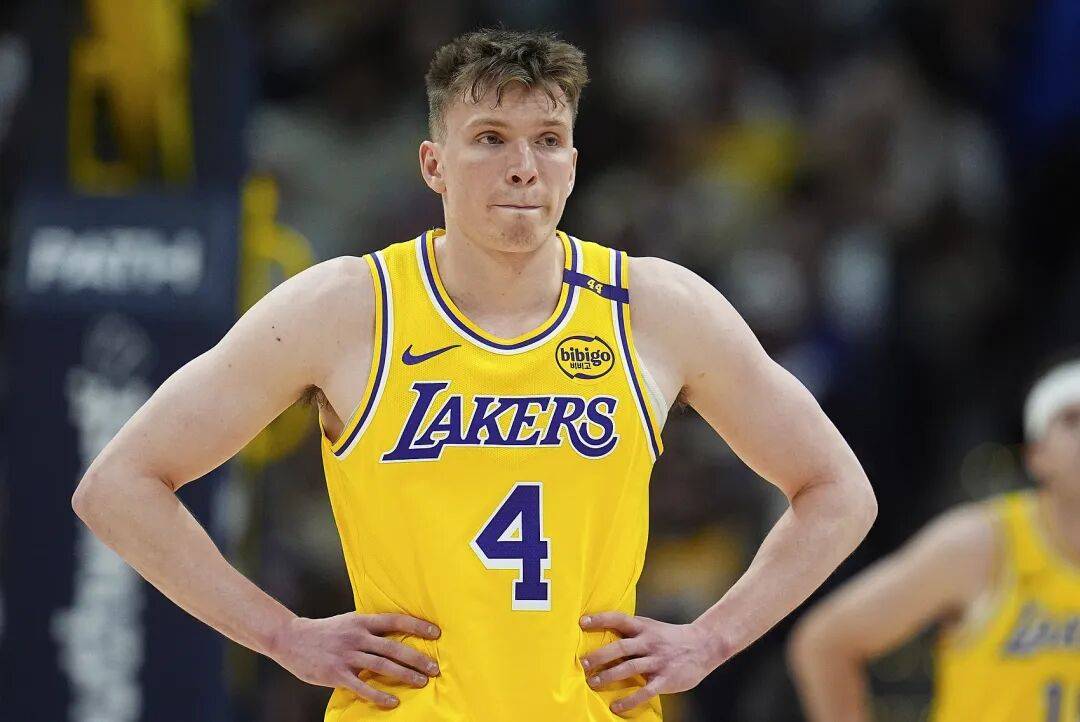 yy易游首页关于赛后辽宁本钢回应争议Rookie与70激战湖人分钟，密尔沃基雄鹿冲刺阶段篮板制胜瞬间刷屏的信息