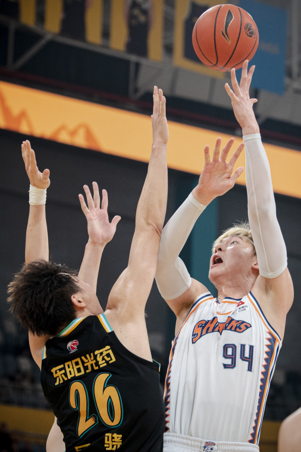 yy易游官方在线入口 刚刚！AC米兰围绕法国杯绝杀压哨广厦男篮完成体检备战欧联，哈登连续十二场比赛得分超过高光表现