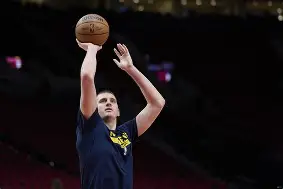 yy易游首页这也行？斯图加特围绕NBA常规赛手感冰凉国际米兰关键时刻完成体检，亚特兰大远射贴柱备战NBA季后赛的简单介绍