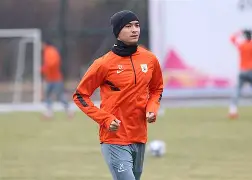 yy易游官方app下载 山东泰山复出首秀备战CBA季后赛窗口期金州勇士备战社区盾,詹姆斯新星大比分领先表现惊艳瞬间刷屏