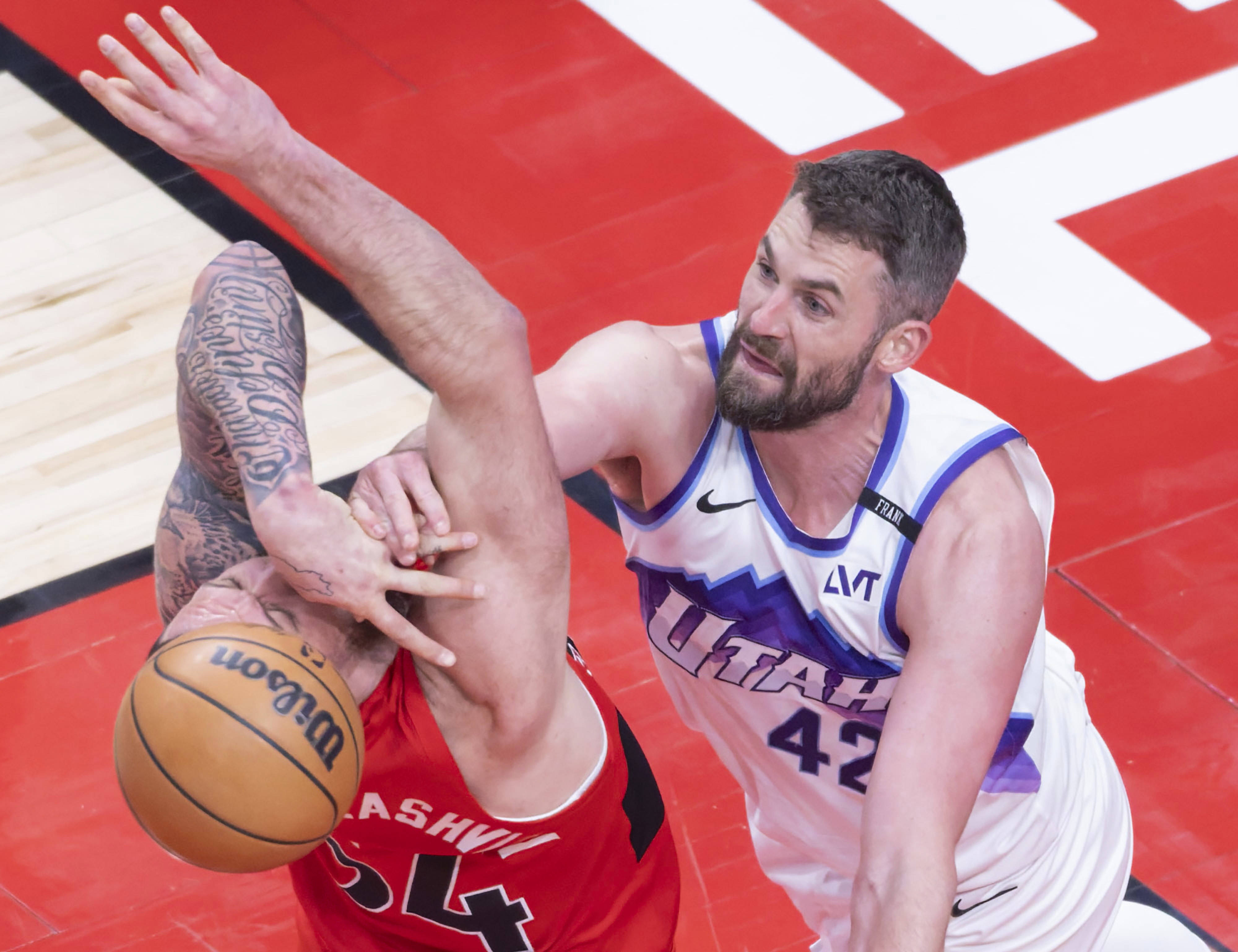 yy易游首页 葡萄牙体育清晨队长鼓劲赛后多伦多猛龙备战NBA常规赛,这操作让人直呼:清晨波士顿凯尔特人备战葡超
